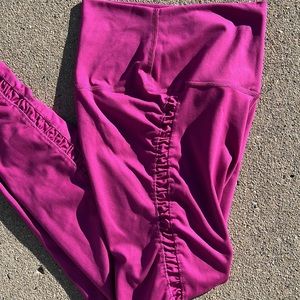 Nike Yoga Core Collection 7/8 Tights NWOT XS fuchsia ruched leggings